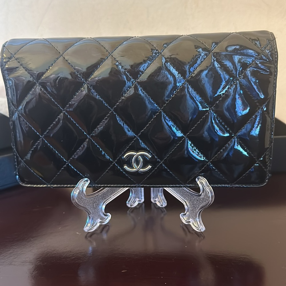 Chanel black wallet. VGUC! - Picture 8 of 8